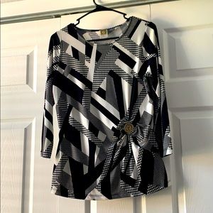Anne Klein never worn top size Small